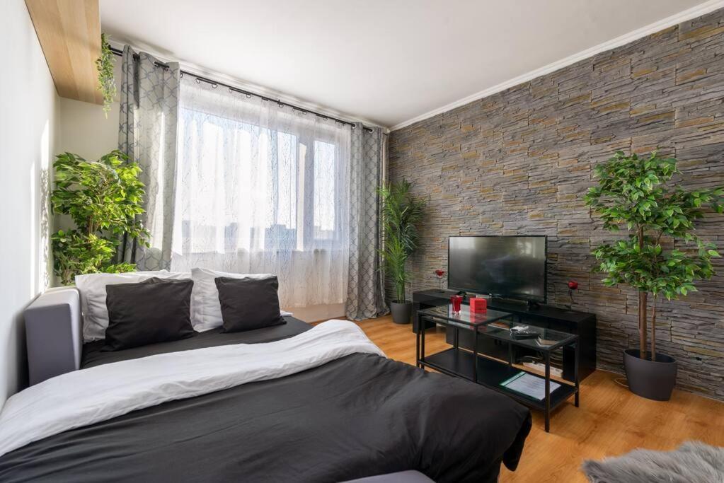 Апартаменты Spacious And Bright Flat Between Airport & Center Будапешт Экстерьер фото
